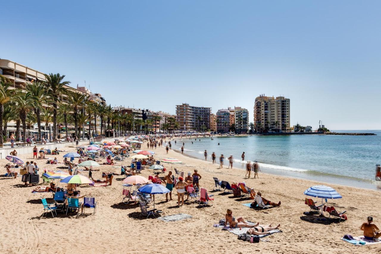 Apartamento Caballero De Rodas Torrevieja Extérieur photo