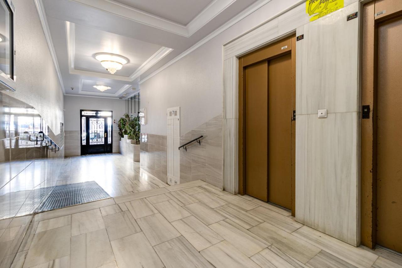 Apartamento Caballero De Rodas Torrevieja Extérieur photo